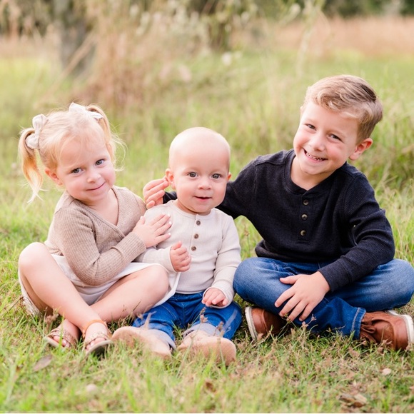 Meet Your Posher, Katie - Picture 3 of 7